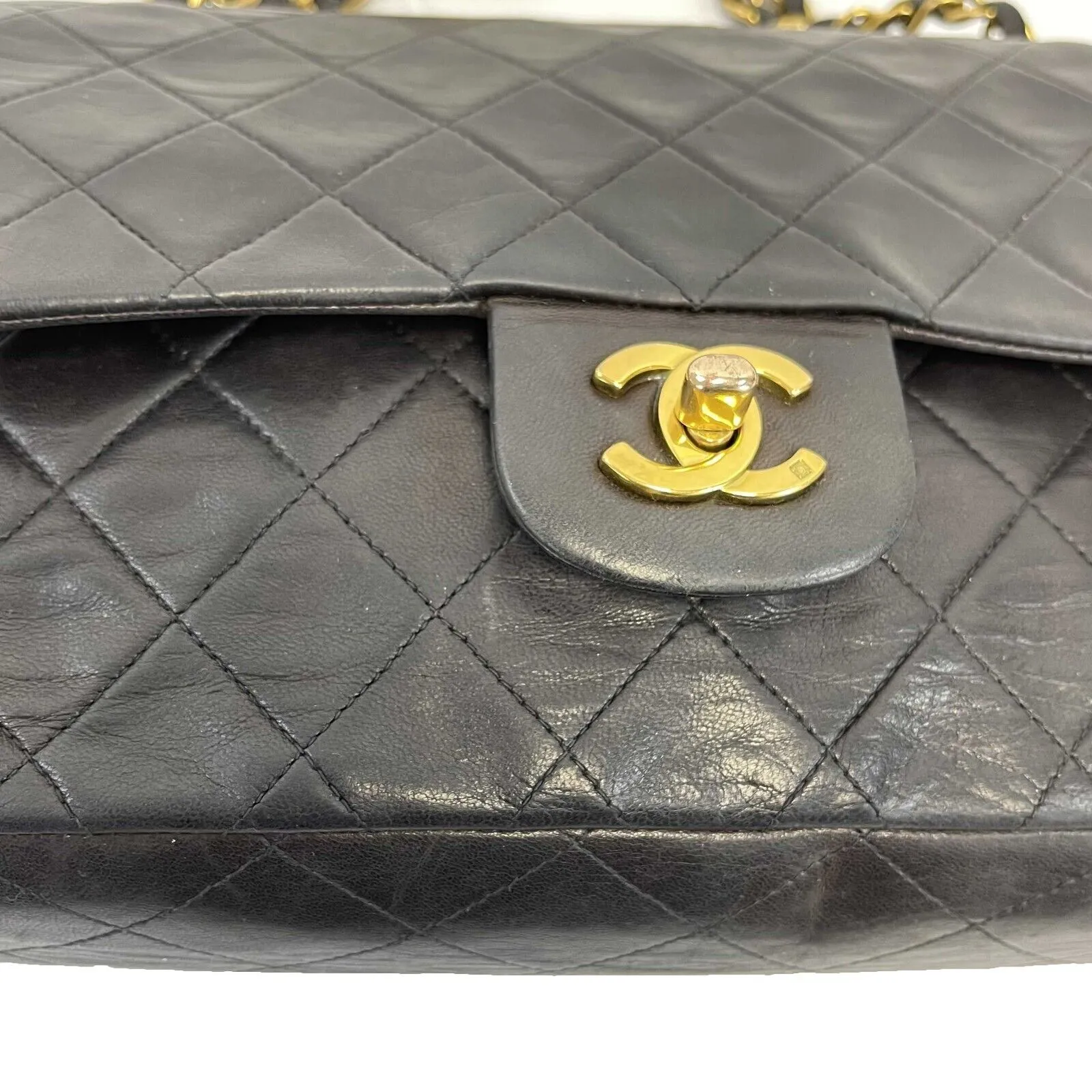 Chanel - Vintage Classic Double Flap Medium CC Black Shoulder Bag