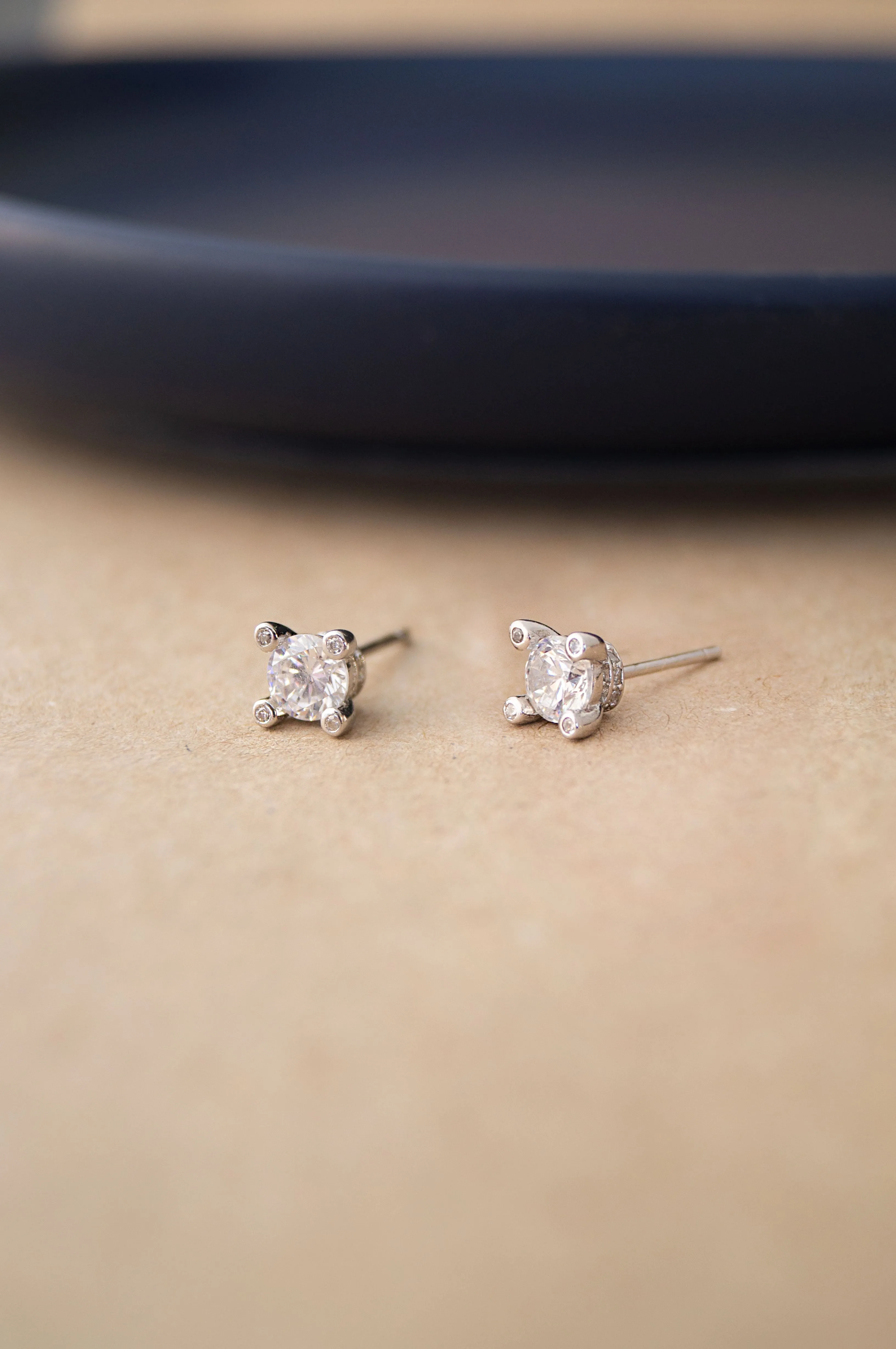 Dazzling Ornate Solitaire Sterling Silver Stud Earrings