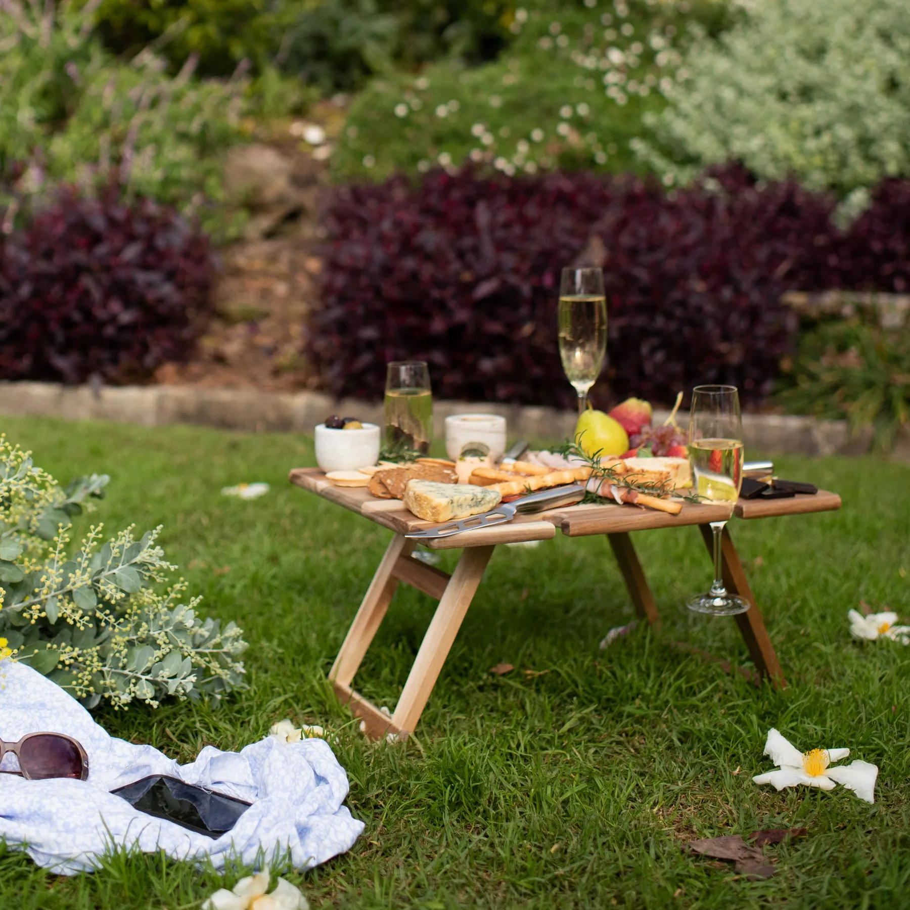 Folding Picnic Table Acacia - Medium