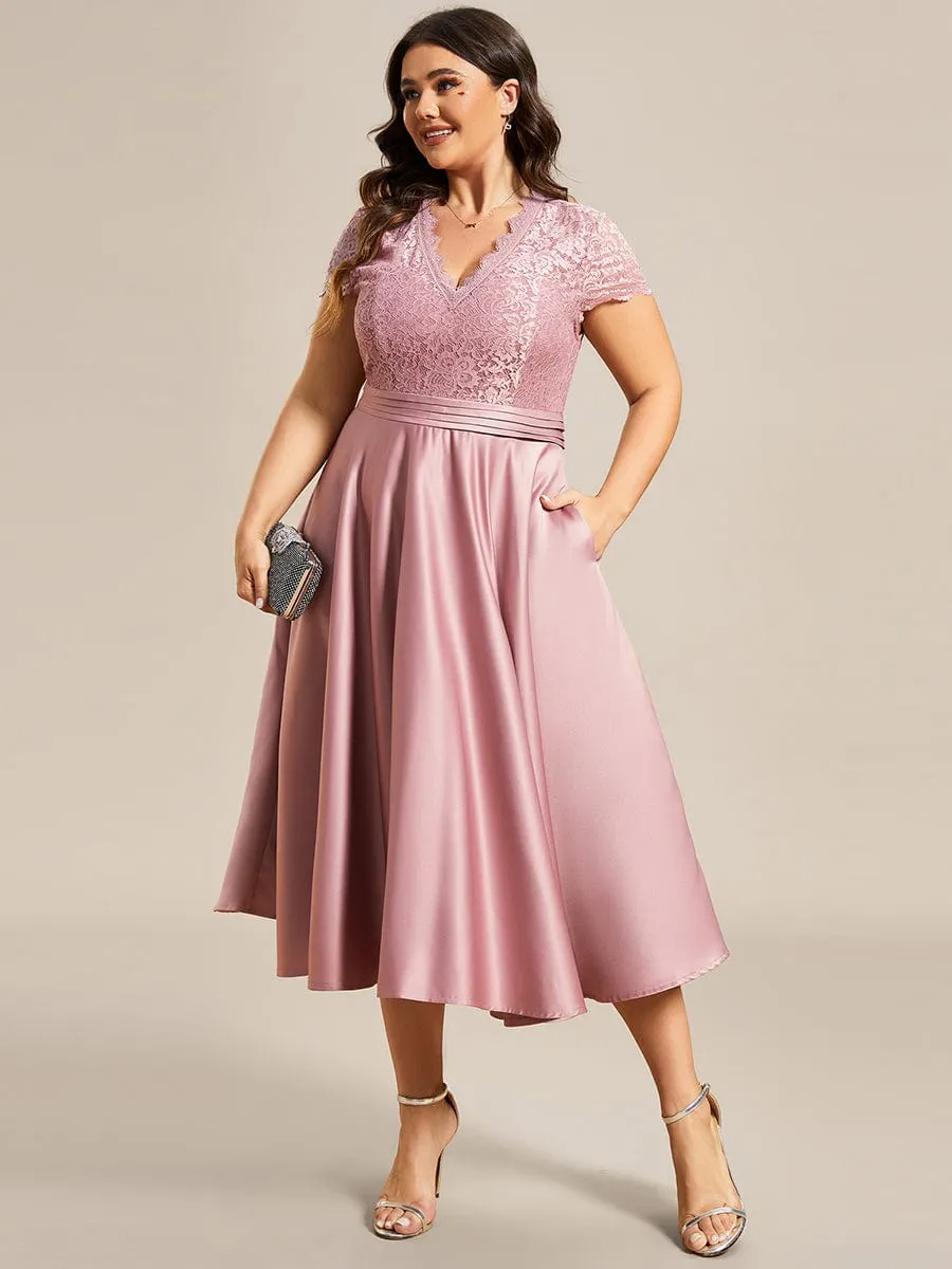 Plus Size V-neck Lace Bodice A-line Cocktail Dress with Pockets