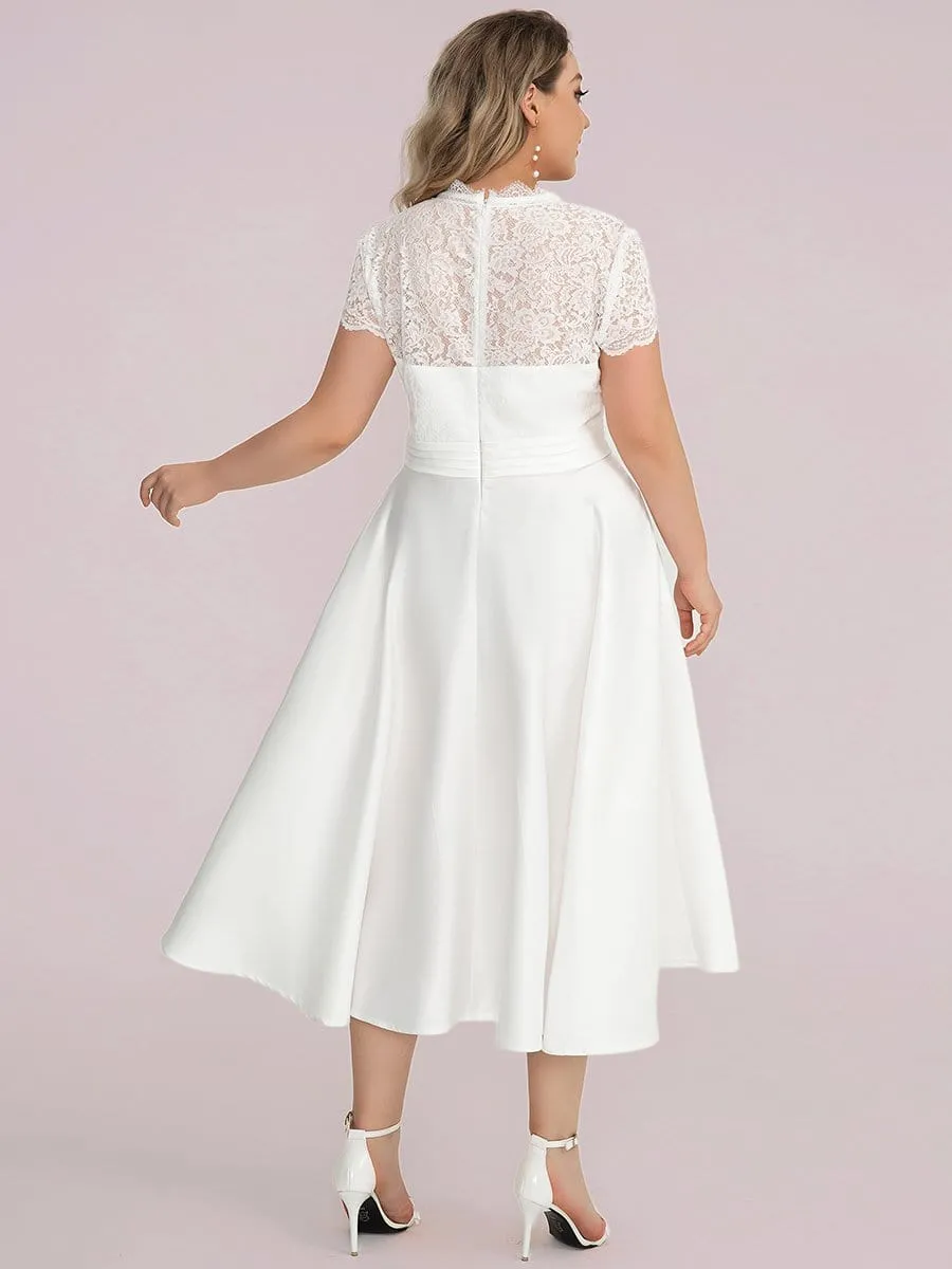 Plus Size V-neck Lace Bodice A-line Cocktail Dress with Pockets