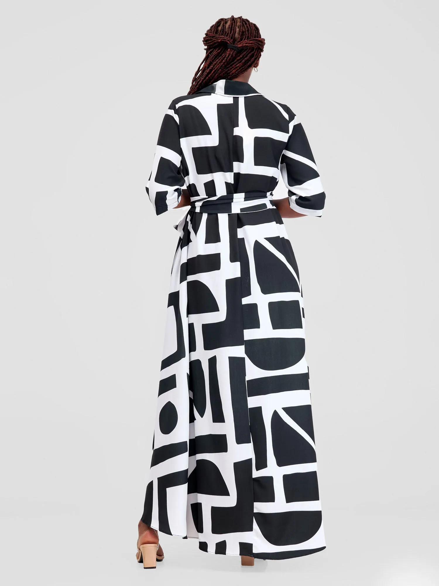 Vivo Yumi Maxi Shirt Dress - Black / White Meza Print